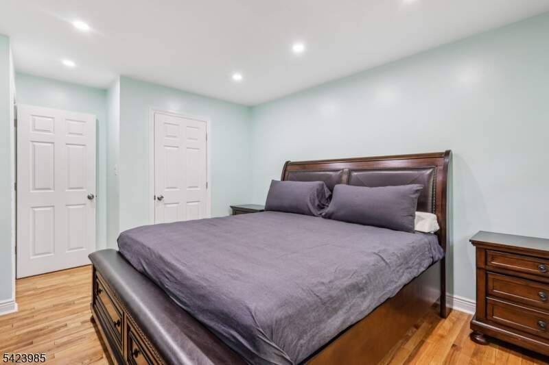 4 Bedroom Single Family Home/House's Image 34