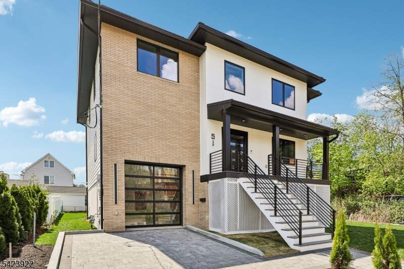 4 Bedroom Single Family Home/House's Image 11