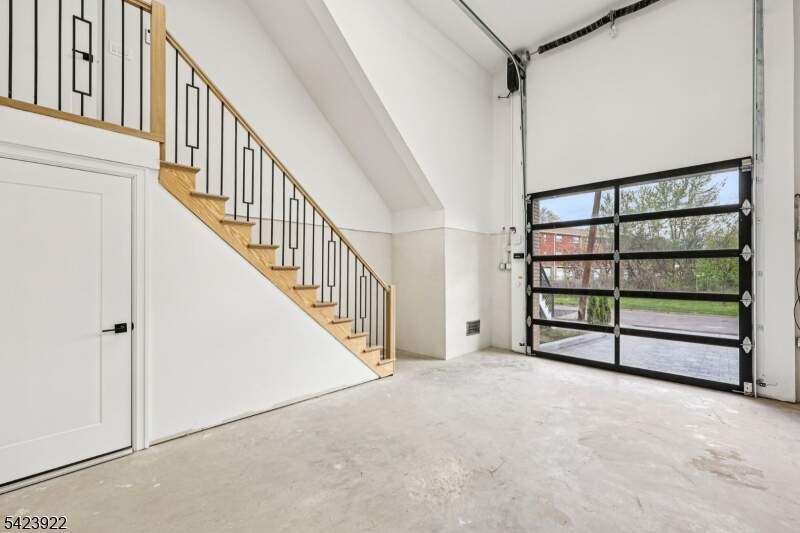 4 Bedroom Single Family Home/House's Image 32