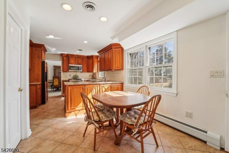 4 Bedroom Single Family Home/House's Image 8
