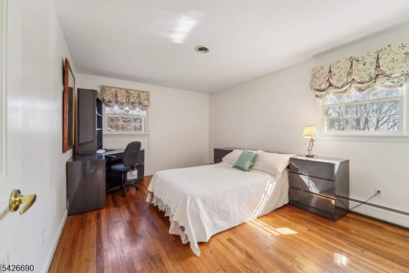 4 Bedroom Single Family Home/House's Image 18