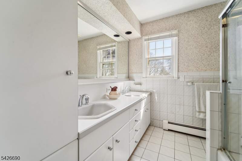 4 Bedroom Single Family Home/House's Image 19