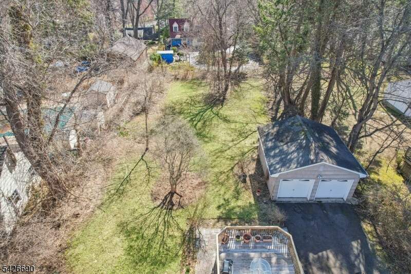 4 Bedroom Single Family Home/House's Image 25