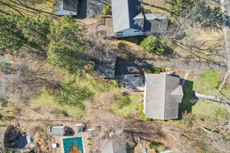 4 Bedroom Single Family Home/House's Image 27