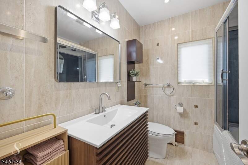 4 Bedroom Single Family Home/House's Image 19