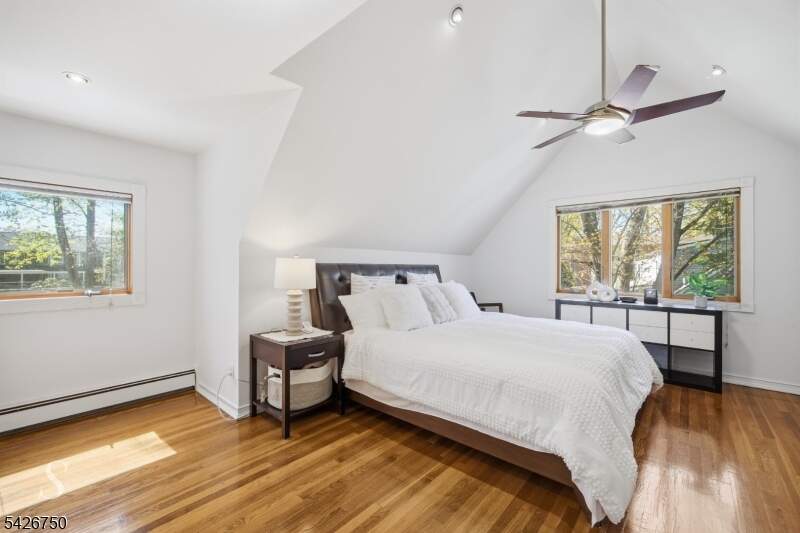 4 Bedroom Single Family Home/House's Image 26