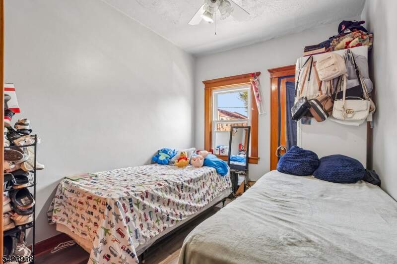 4 Bedroom Single Family Home/House's Image 16