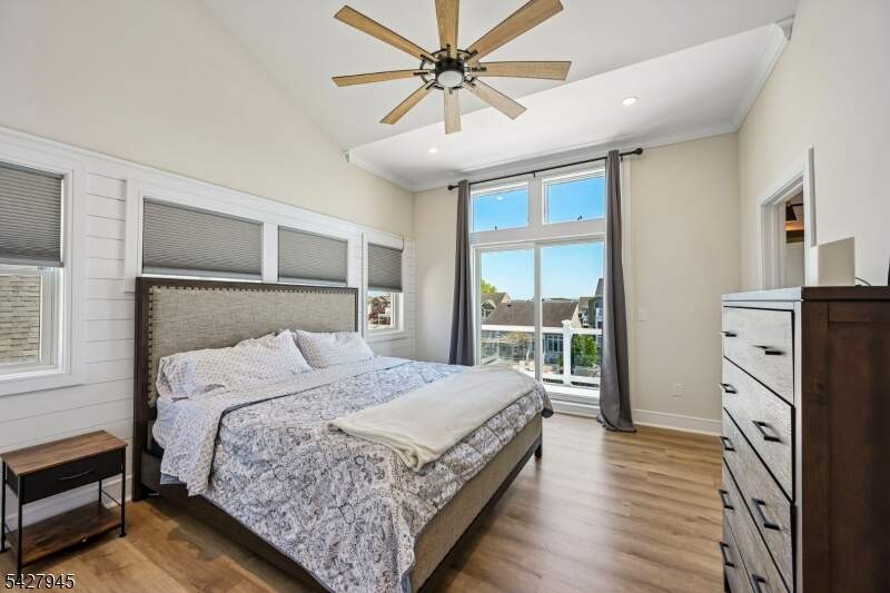 5 Bedroom Single Family Home/House's Image 14