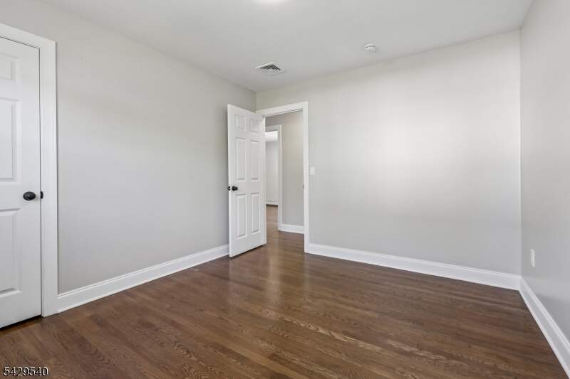 6 Bedroom Multi Unit's Image 12