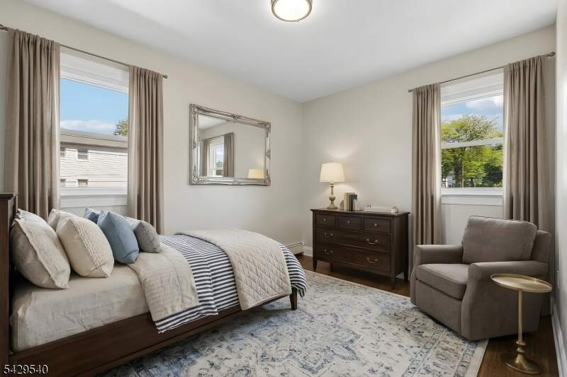 6 Bedroom Multi Unit's Image 13