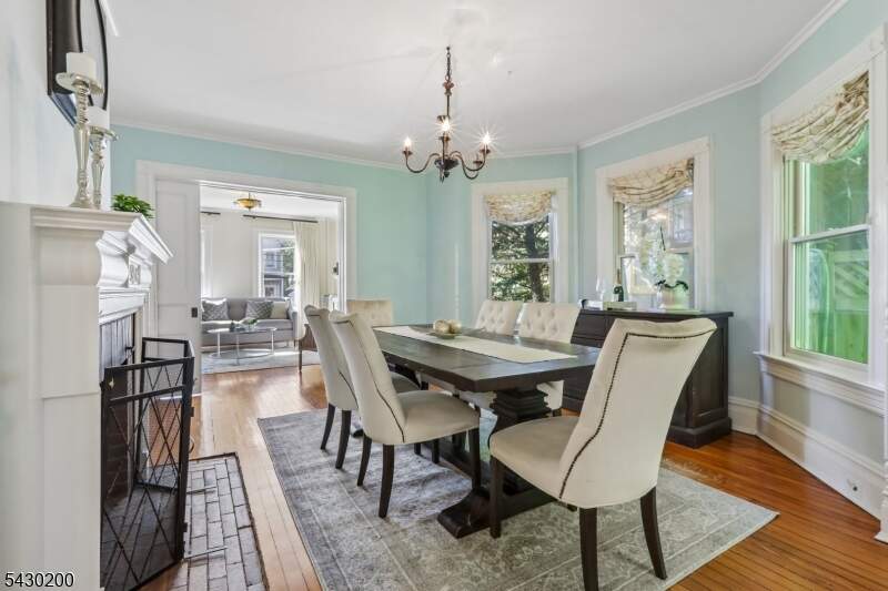 4 Bedroom Single Family Home/House's Image 10