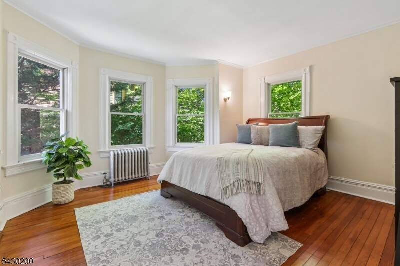 4 Bedroom Single Family Home/House's Image 24
