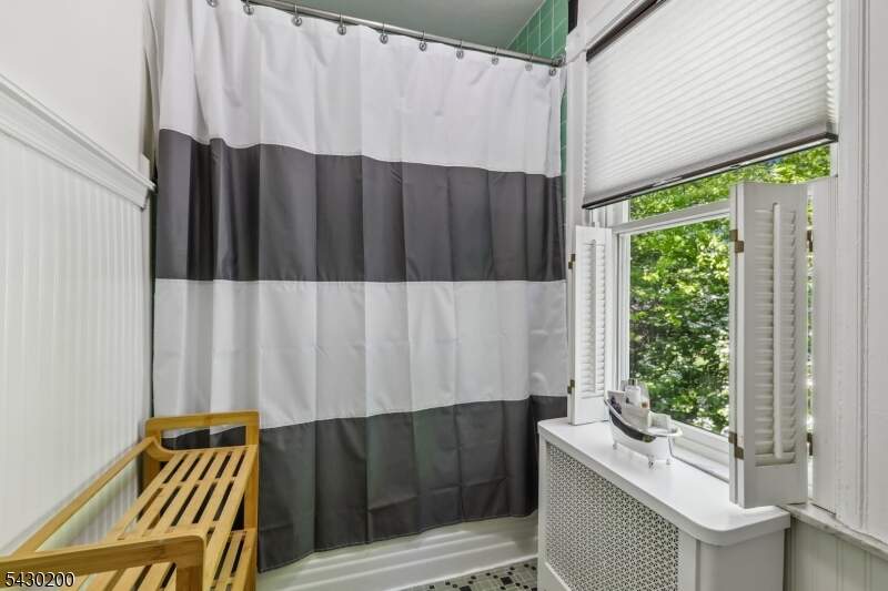 4 Bedroom Single Family Home/House's Image 27