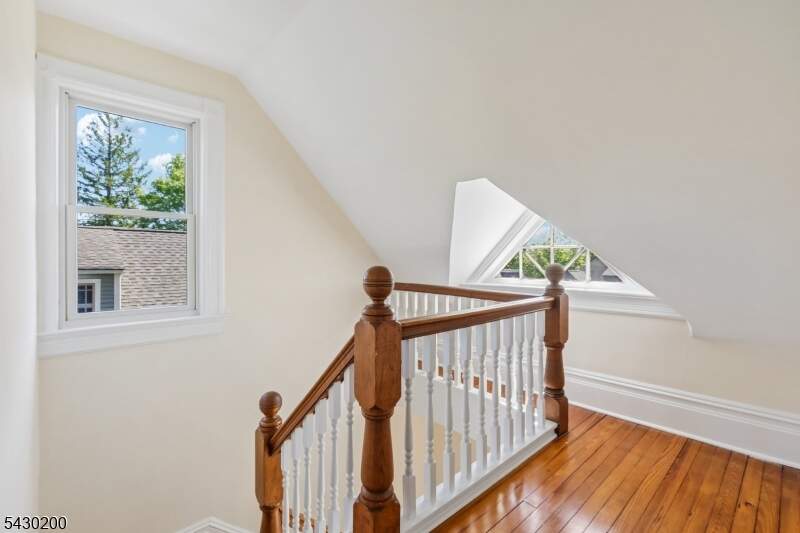 4 Bedroom Single Family Home/House's Image 30