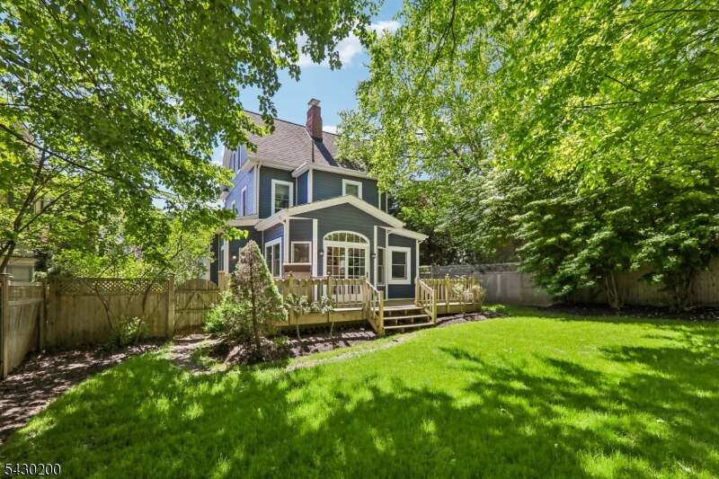 4 Bedroom Single Family Home/House's Image 34