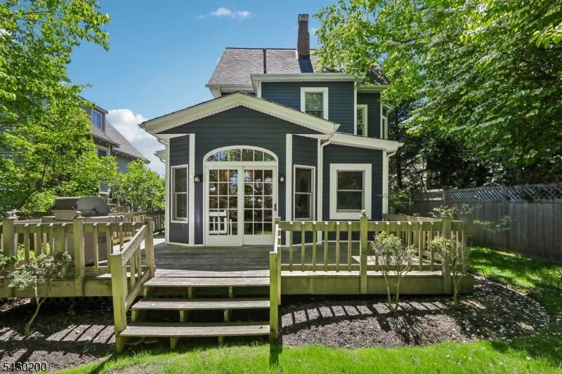 4 Bedroom Single Family Home/House's Image 35