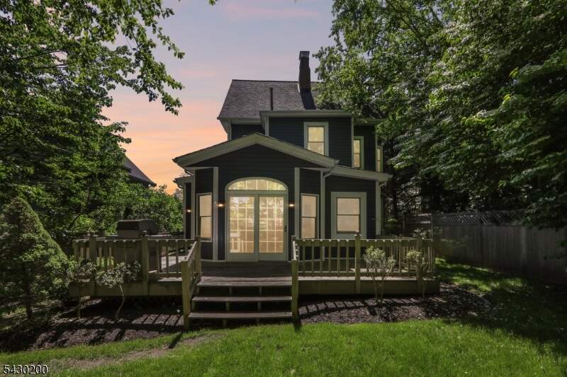 4 Bedroom Single Family Home/House's Image 37