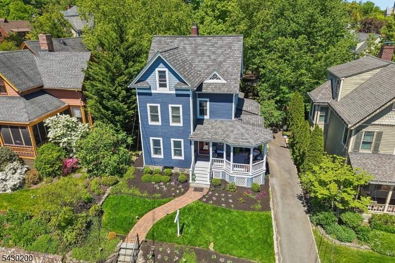 4 Bedroom Single Family Home/House's Image 39