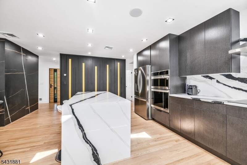 3 Bedroom Single Family Home/House's Image 9