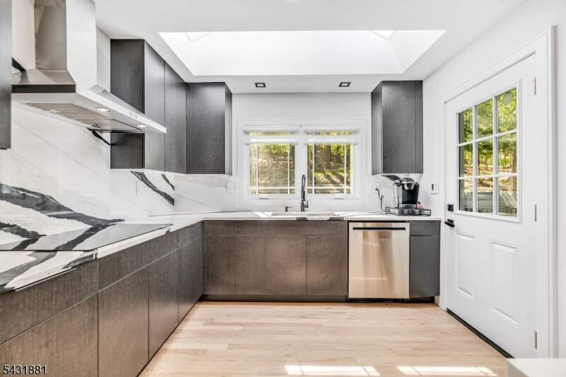 3 Bedroom Single Family Home/House's Image 12