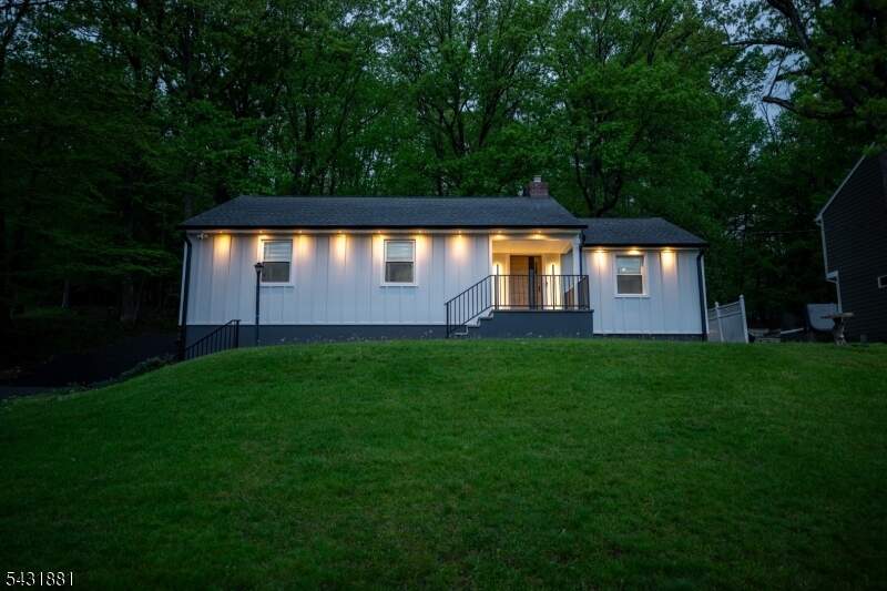 3 Bedroom Single Family Home/House's Image 46