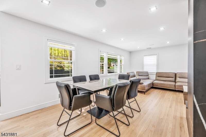 3 Bedroom Single Family Home/House's Image 6