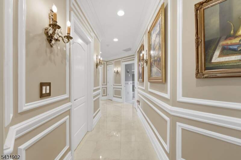 5 Bedroom Single Family Home/House's Image 23