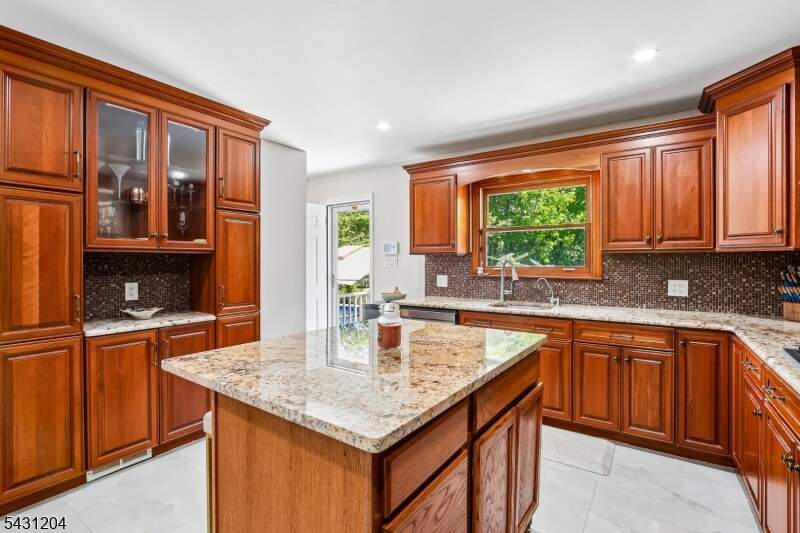 4 Bedroom Single Family Home/House's Image 11