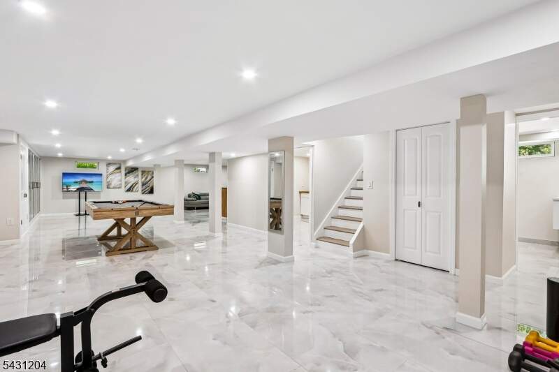 4 Bedroom Single Family Home/House's Image 24