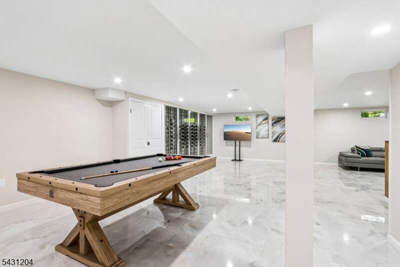 4 Bedroom Single Family Home/House's Image 27
