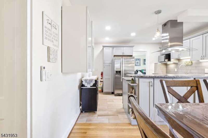 3 Bedroom Single Family Home/House's Image 7