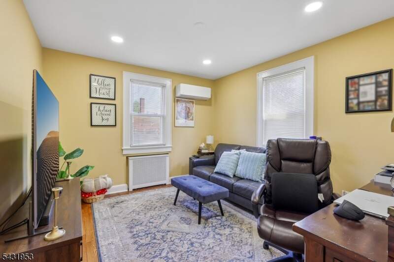 3 Bedroom Single Family Home/House's Image 16