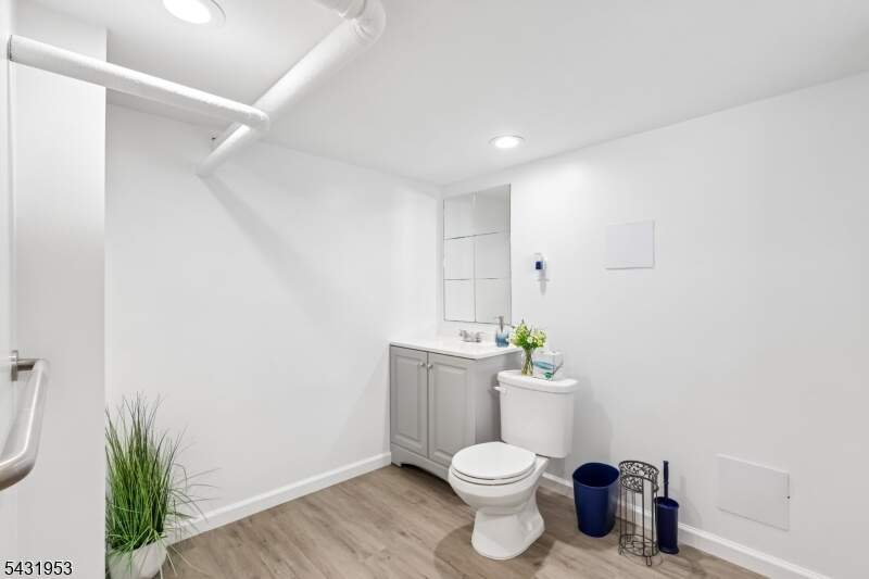 3 Bedroom Single Family Home/House's Image 28