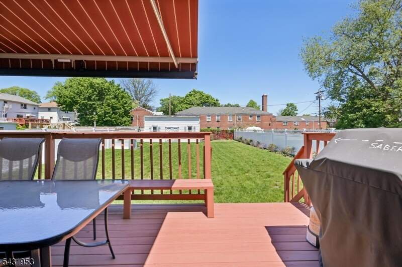 3 Bedroom Single Family Home/House's Image 32
