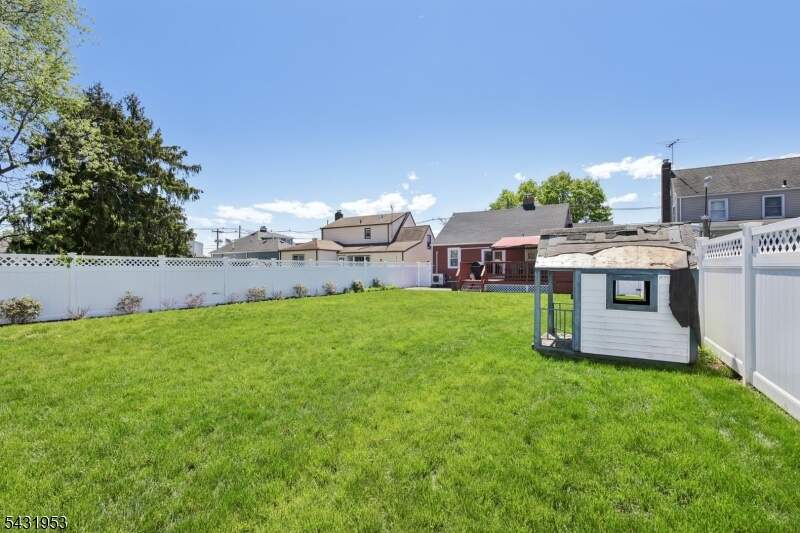 3 Bedroom Single Family Home/House's Image 36