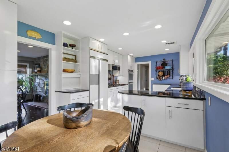 4 Bedroom Single Family Home/House's Image 11