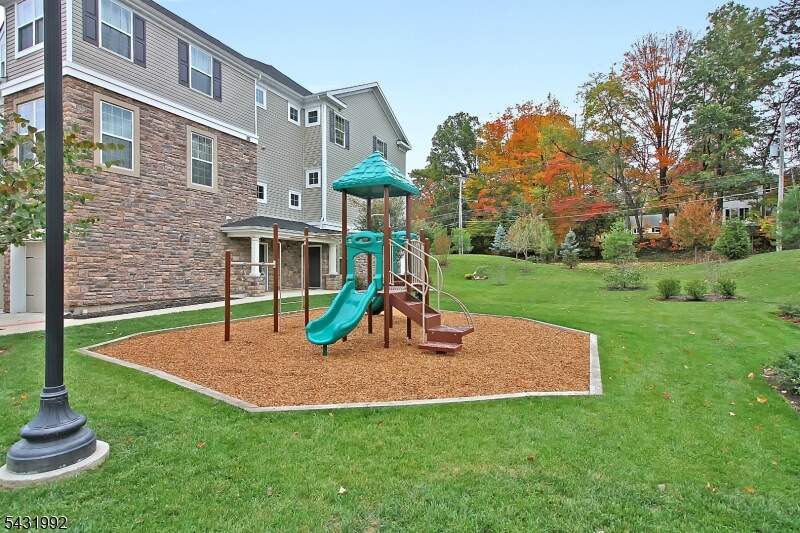 2 Bedroom Villa/Townhouse's Image 13