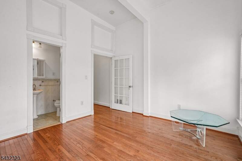 3 Bedroom Single Family Home/House's Image 9