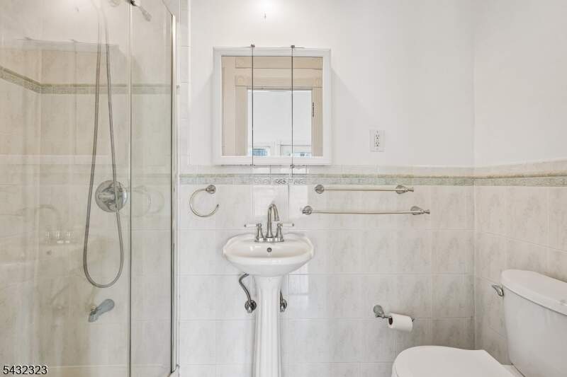 3 Bedroom Single Family Home/House's Image 15
