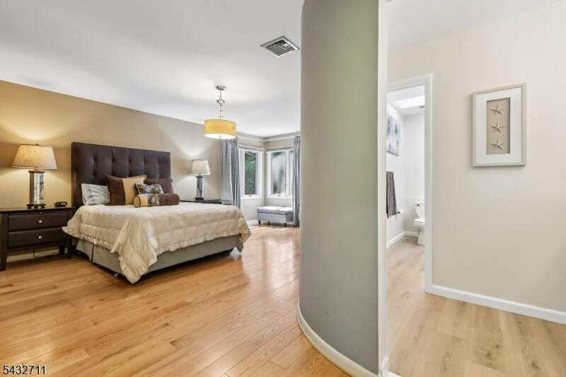 3 Bedroom Apartment/Flat's Image 19
