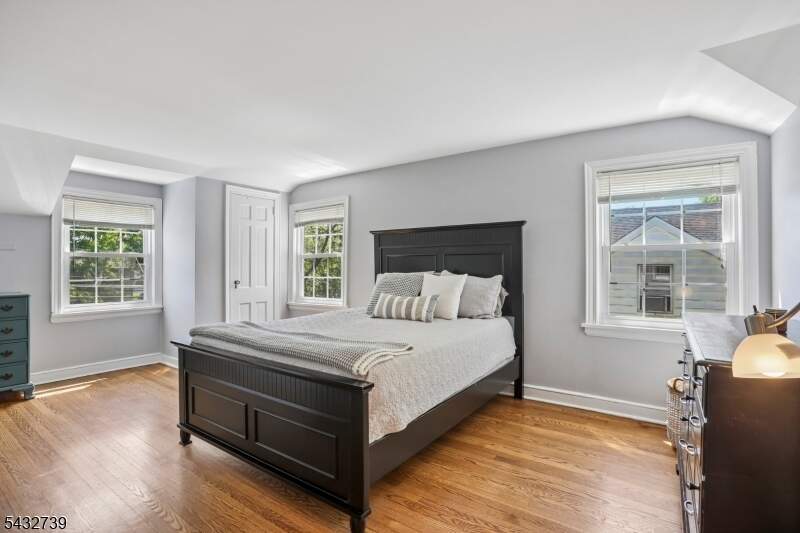 3 Bedroom Single Family Home/House's Image 11