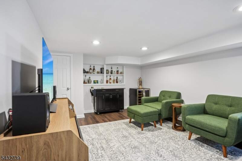 3 Bedroom Single Family Home/House's Image 13