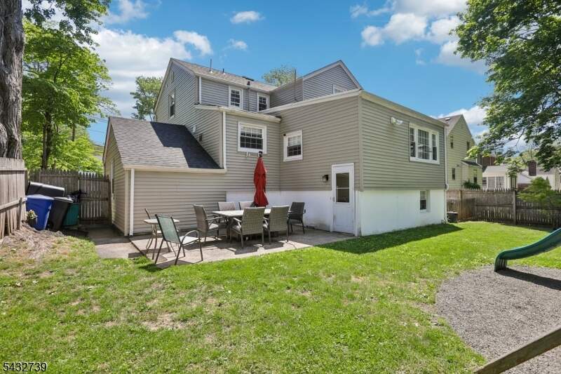 3 Bedroom Single Family Home/House's Image 19