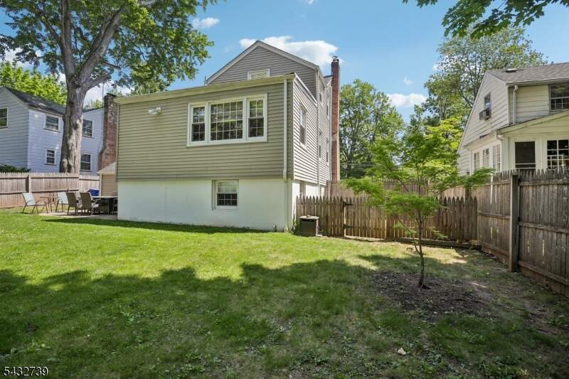 3 Bedroom Single Family Home/House's Image 20