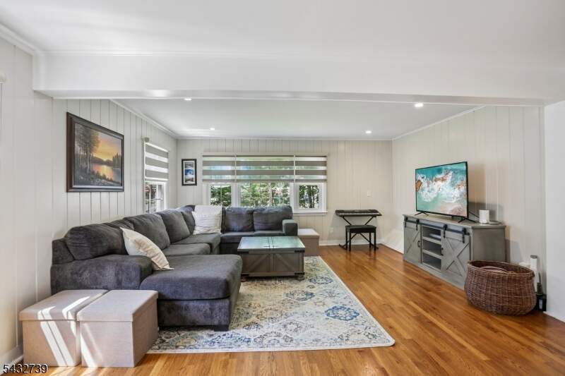 3 Bedroom Single Family Home/House's Image 3