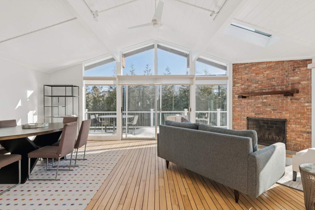 4 Bedroom Single Family Home/House's Image 7