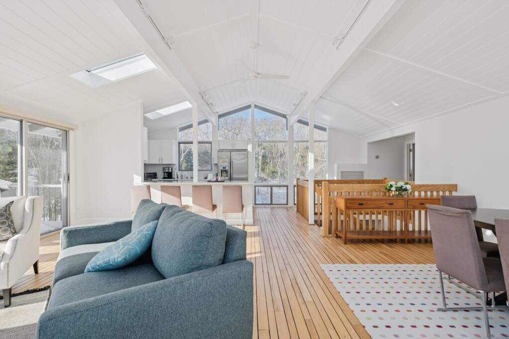 4 Bedroom Single Family Home/House's Image 6