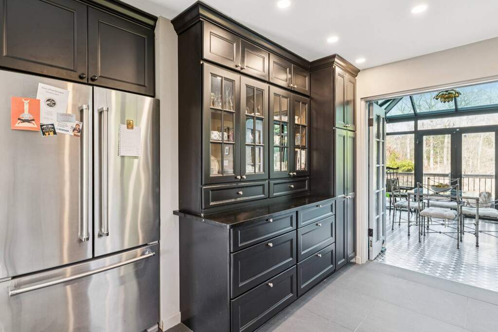4 Bedroom Single Family Home/House's Image 4