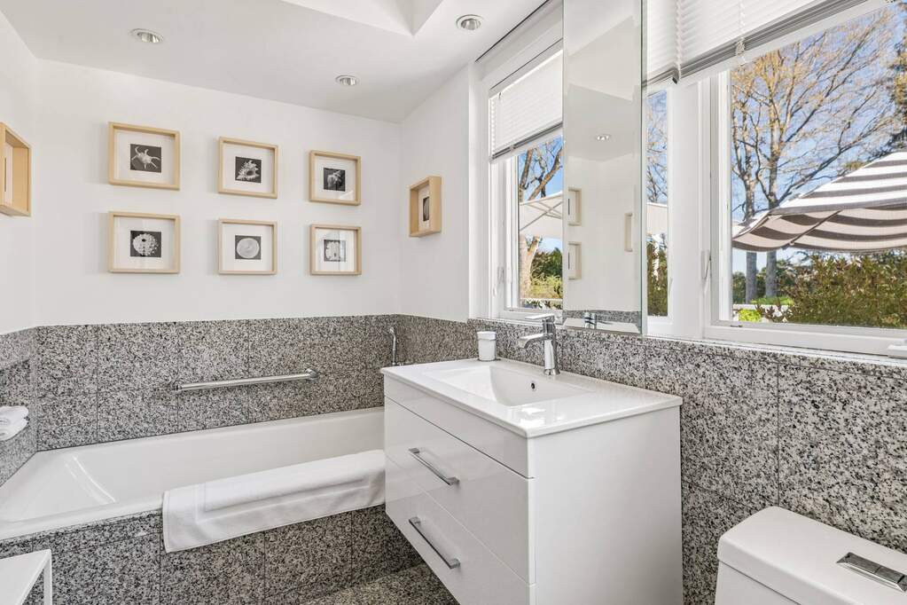 3 Bedroom Single Family Home/House's Image 22