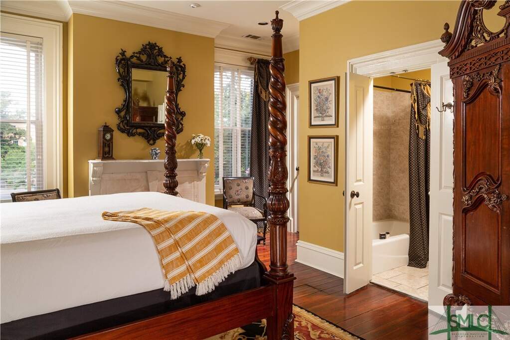 10 Bedroom Villa/Townhouse's Image 18